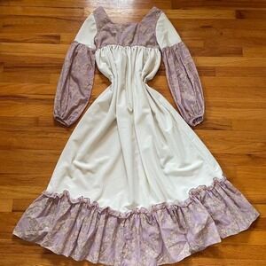 1970s Beautiful Vintage Prairie Dress Handmade Lavender + White Cottage Maxi S